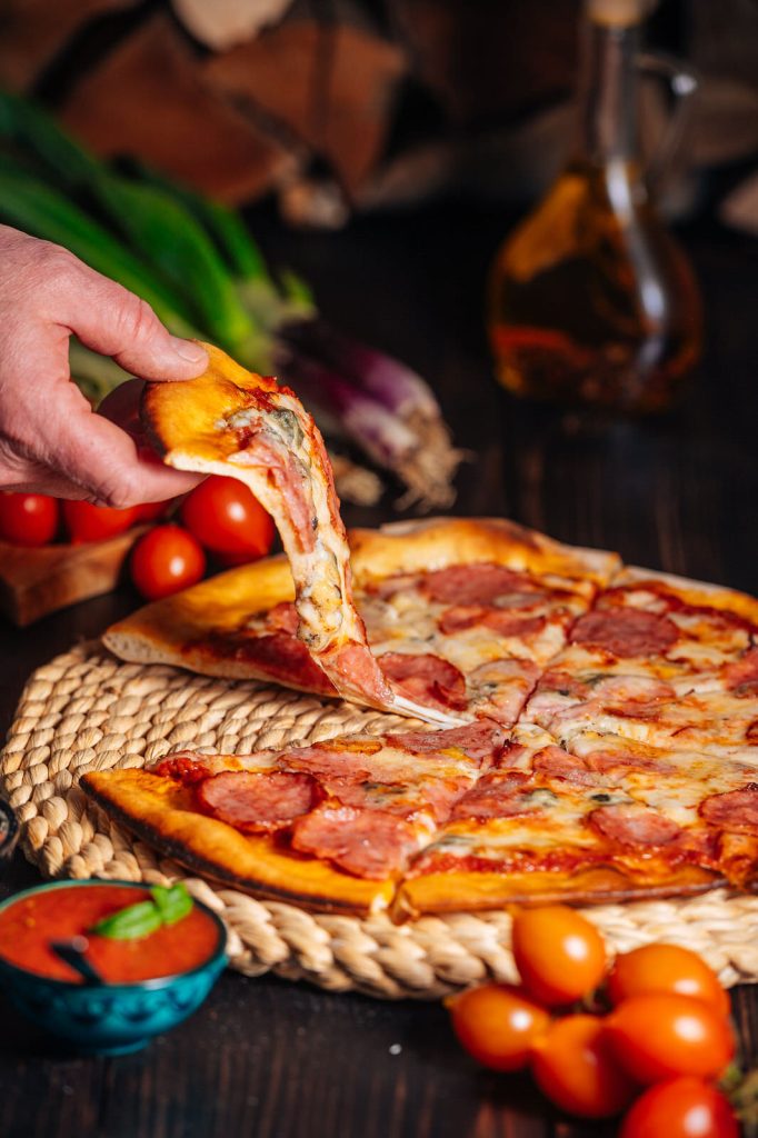 pizza salami e Gorgonzolla