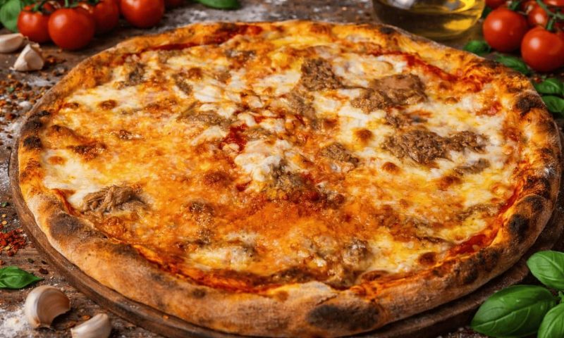 Pizza TONNO